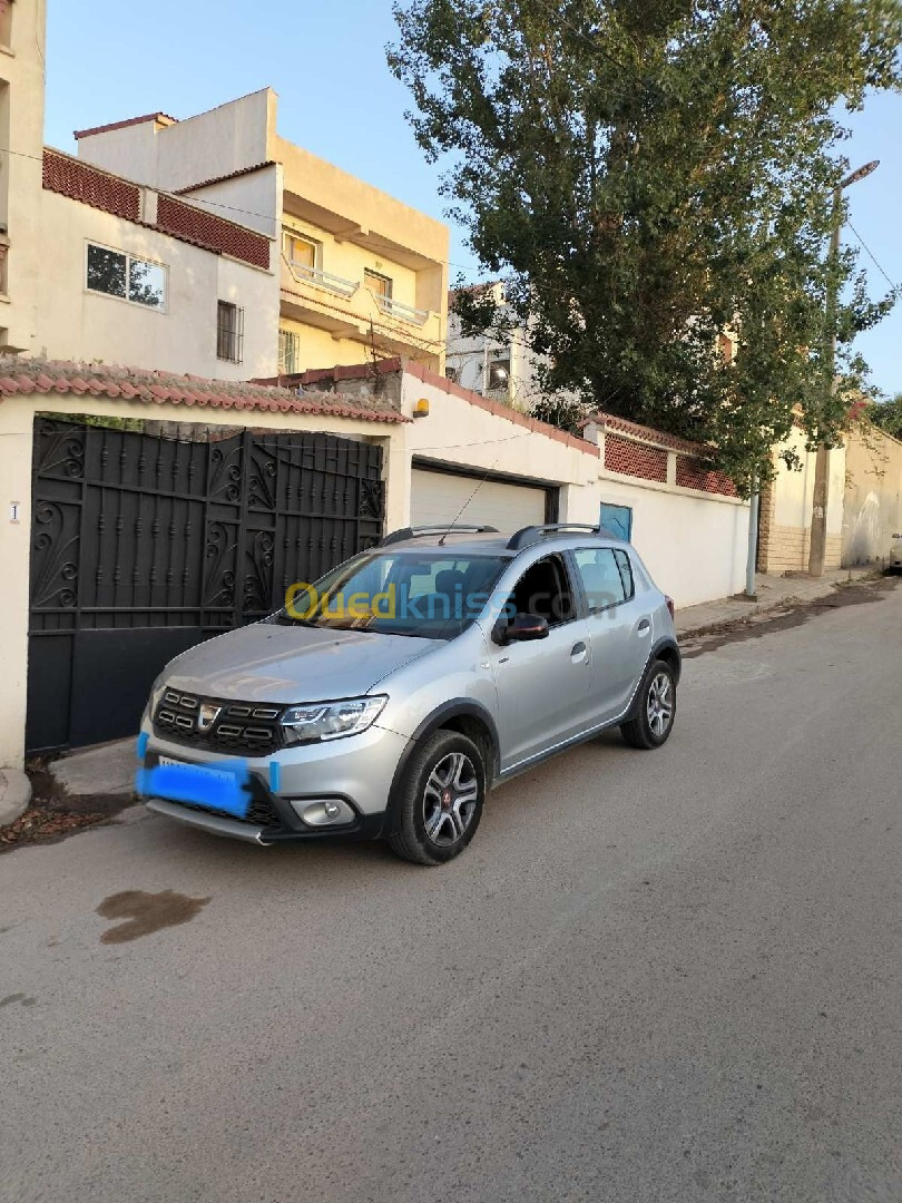 Dacia Sandero 2019 Stepway techroad dci