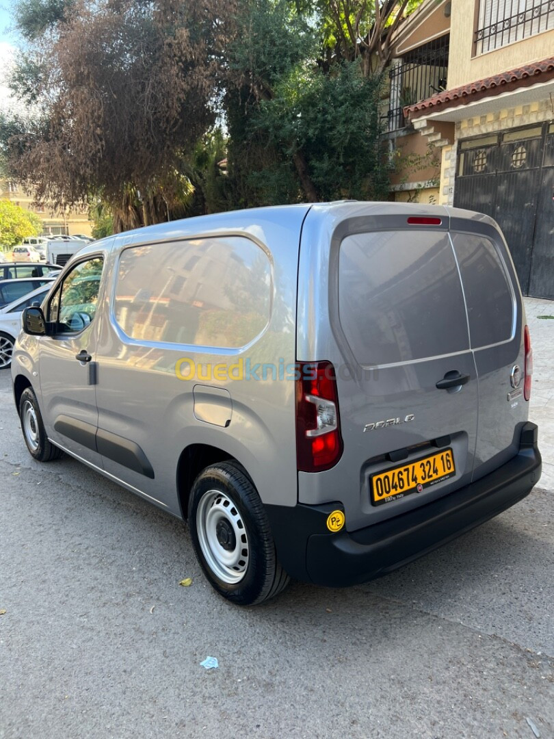 Fiat Doblo 2024 Itali