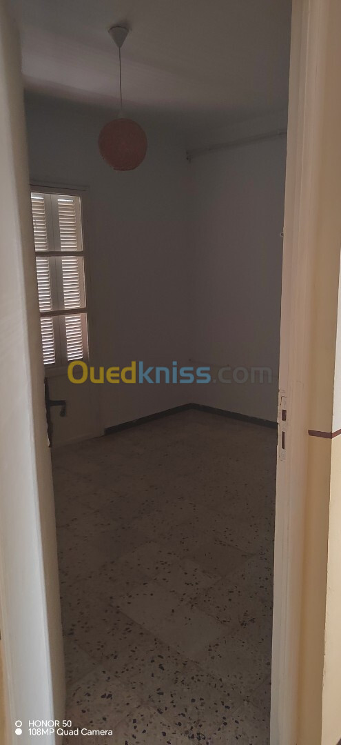 Location Appartement F4 Alger Ain naadja