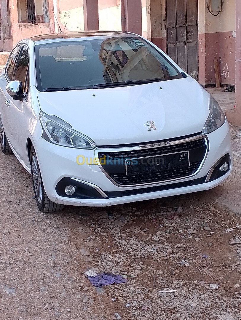 Peugeot 208 2016 Allure Facelift