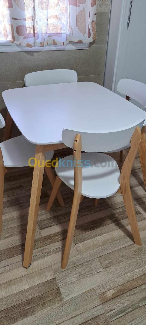 Table et chaises de cuisine 