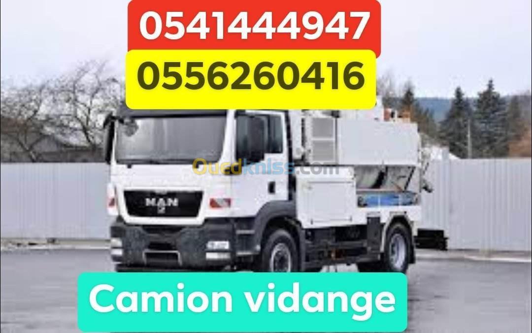 Camion vidange débouchage nettoyage de canalisation assainissement