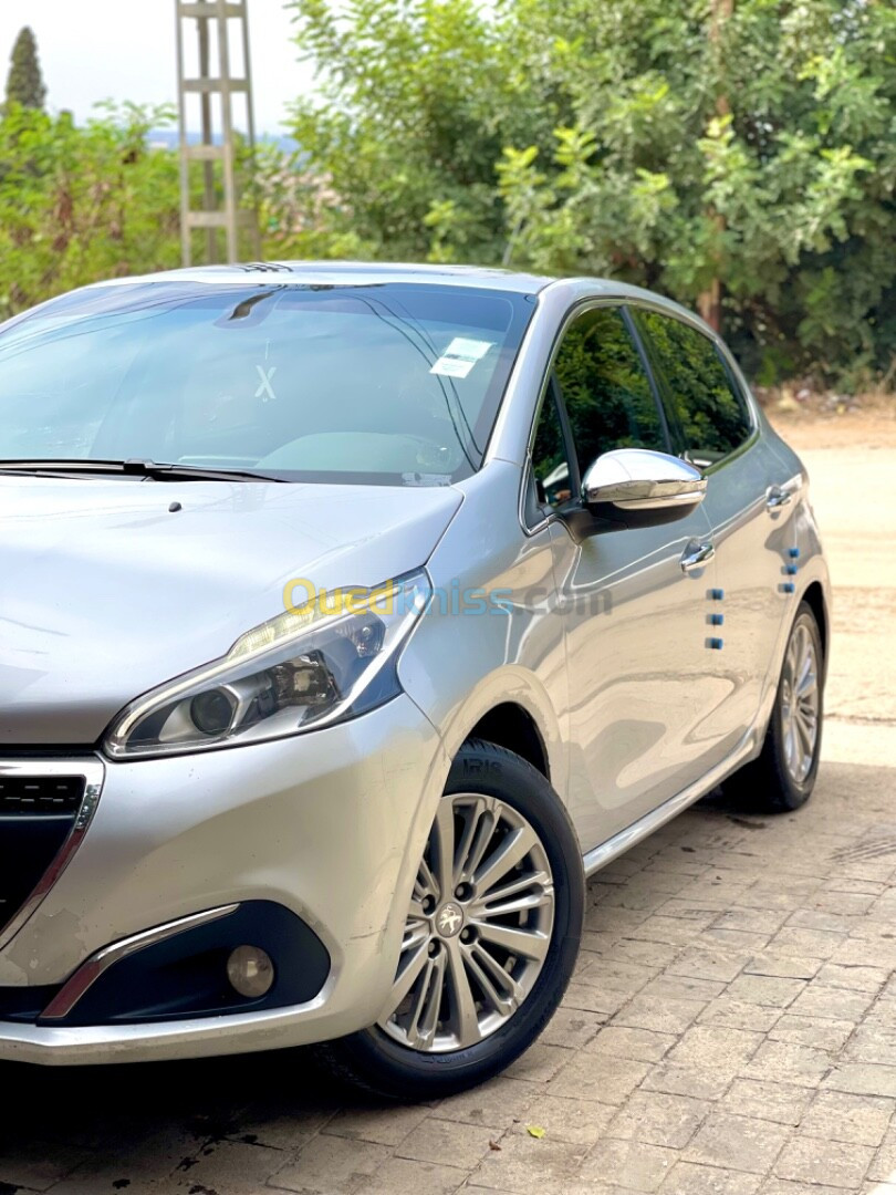 Peugeot 208 2016 Allure Facelift