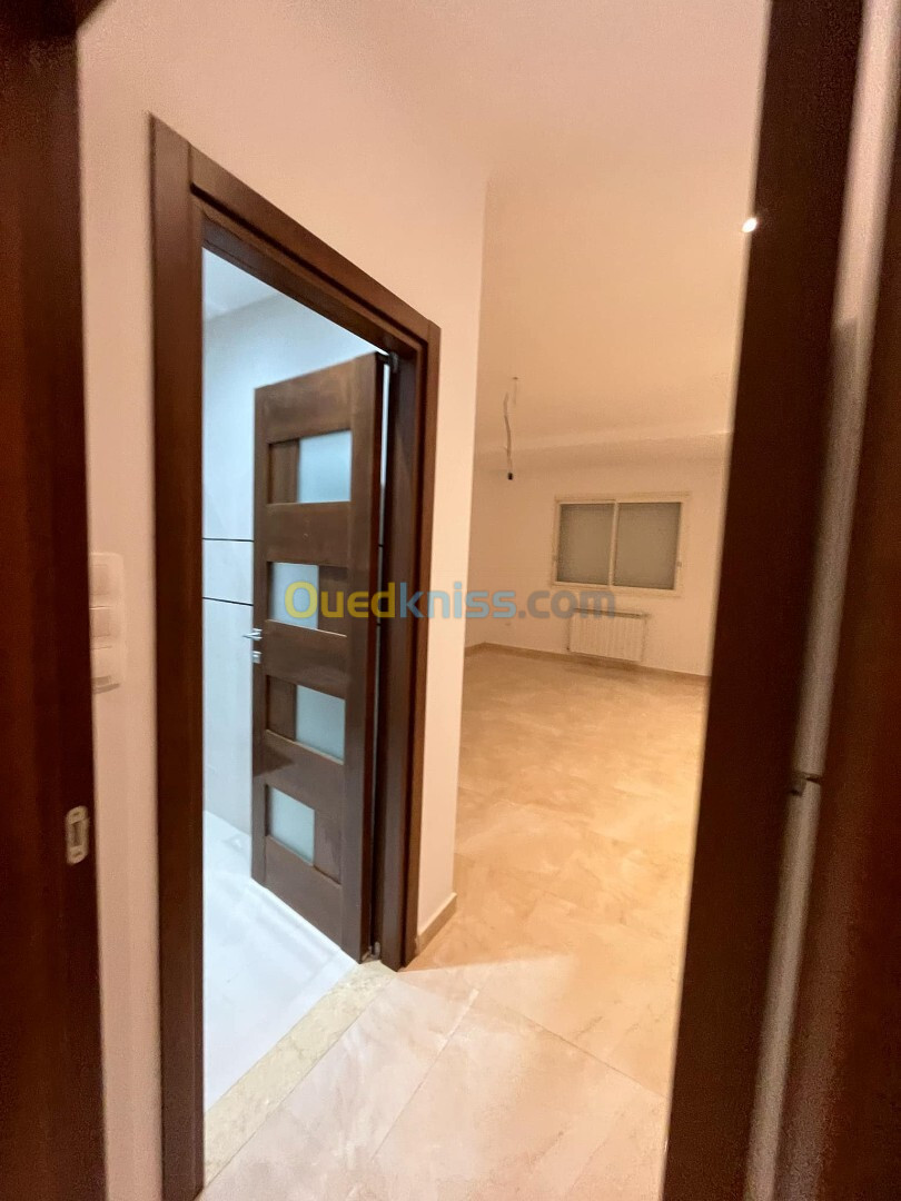 Location Appartement F5 Alger Cheraga