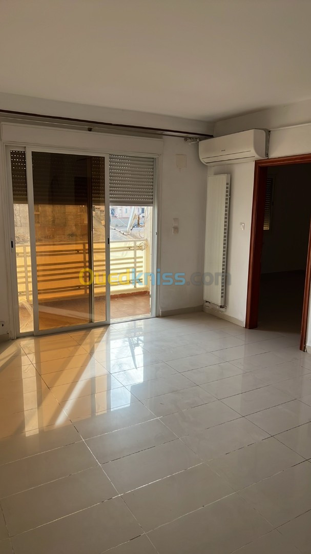 Location Appartement F03 Alger El achour