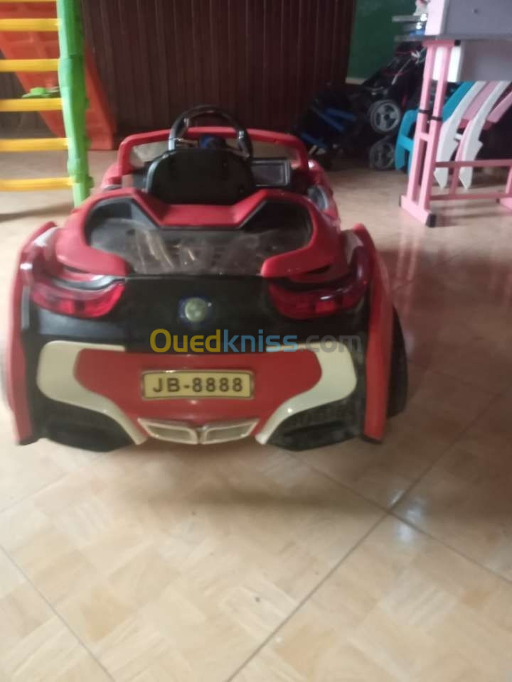 Voiture électrique pour enfant