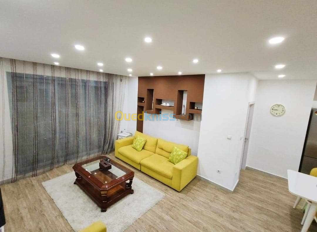 Location Appartement F4 Alger Hydra