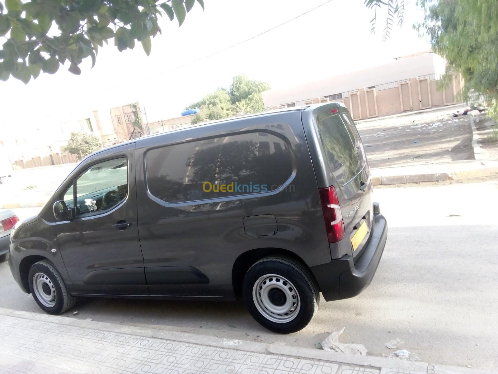 Fiat Professional Commercial 2023 Doblo