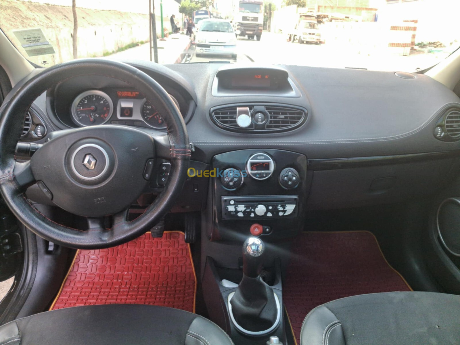 Renault Clio 3 2012 Night and Day