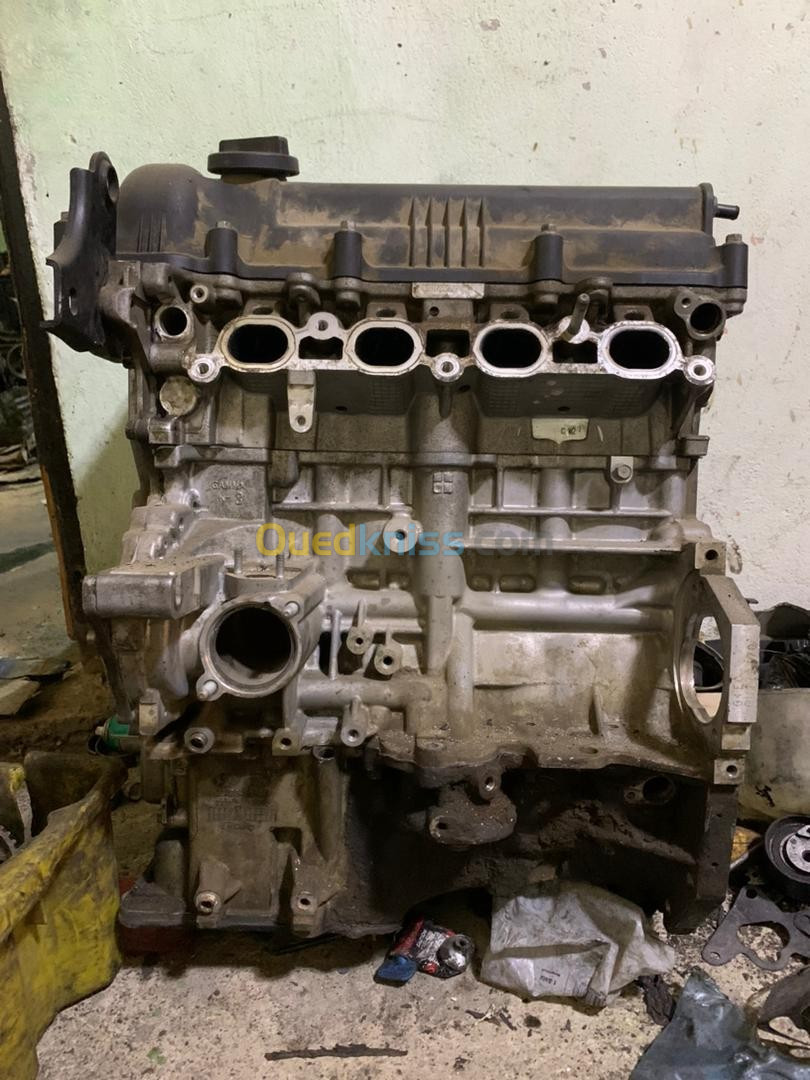 Moteur kia cerato essence 2012