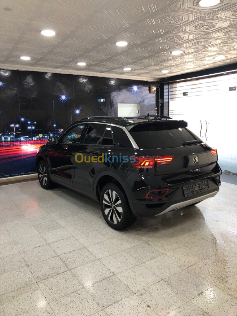 Volkswagen T-Roc 2023 Move