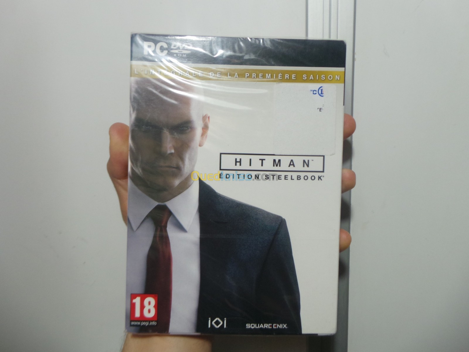 Hitman the Complet First Season PC STEELBOOK  نبرز بلعبة بلاي 4 تكون ستيل بوك ولا نبيع