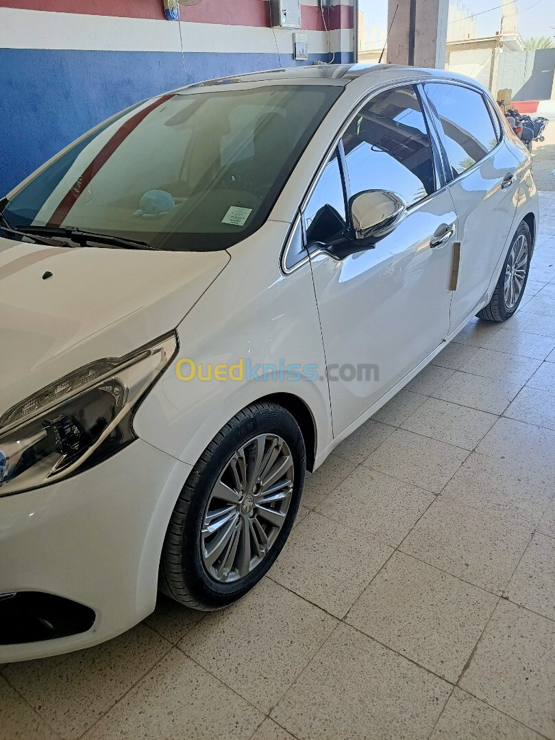 Peugeot 208 2016 Allure Facelift