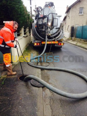 تسريح المجاري camion Débouchage canalisation curage vidange 