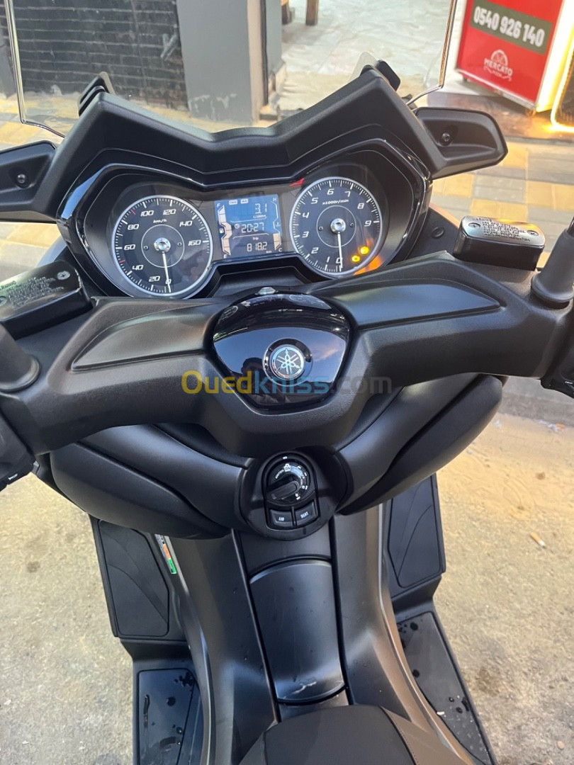 Yamaha Xmax 2021