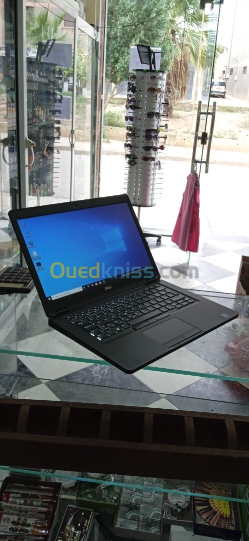 Pc portable Caba Dell latitude , processeur I5-8350U, 14 Pouce, 8G Ram, 256G Ssd,   Livraisons ok