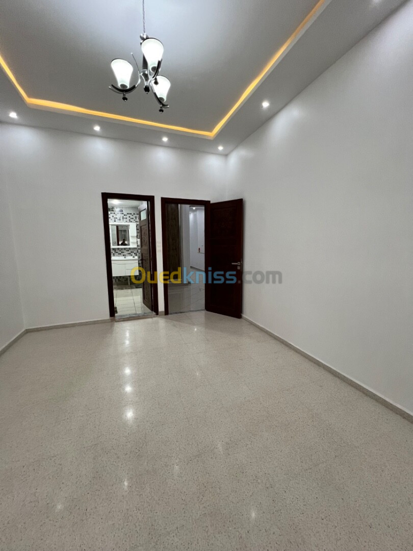 Vente Appartement F4 Alger Dely brahim