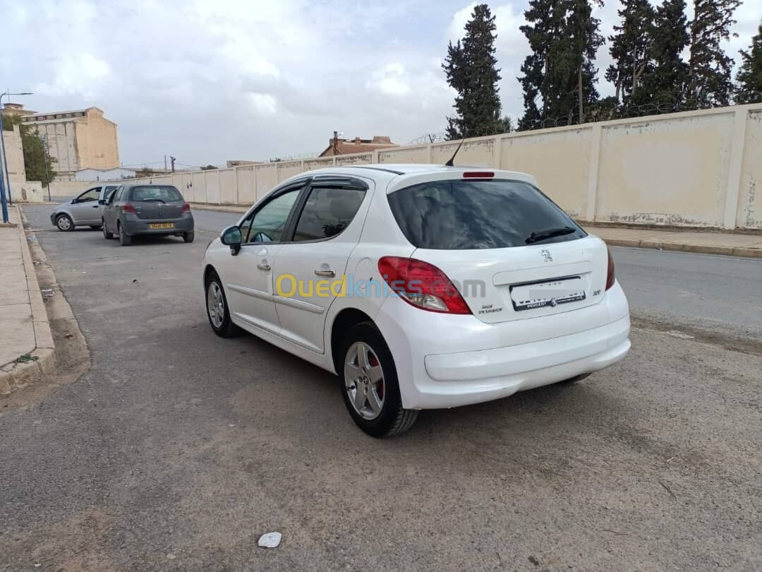 Peugeot 207 2013 