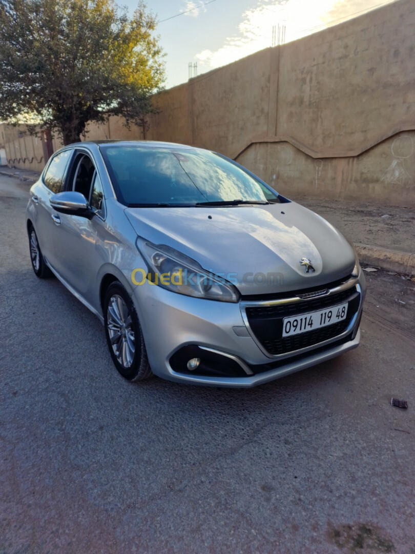 Peugeot 208 2019 Allure