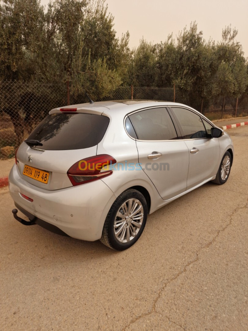 Peugeot 208 2019 Allure