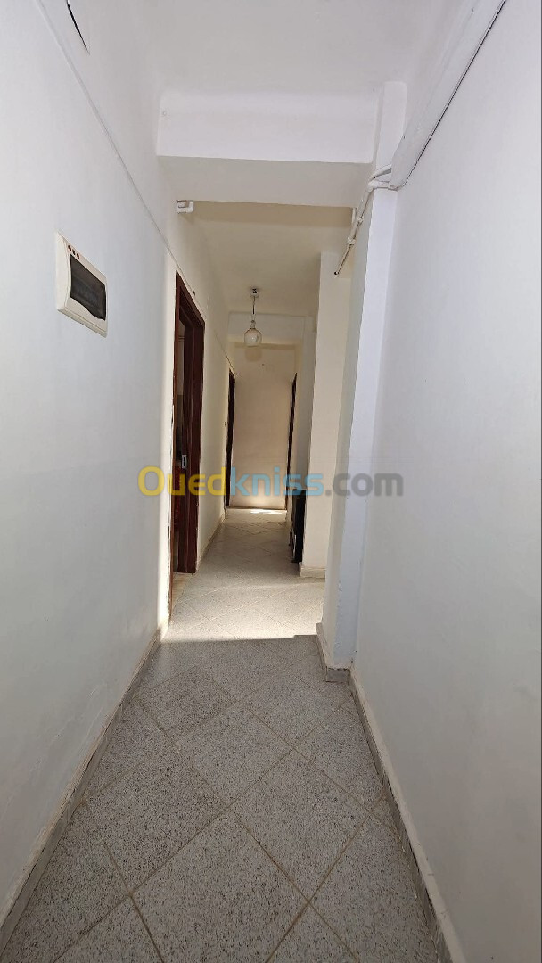 Location Appartement F3 Tipaza Kolea