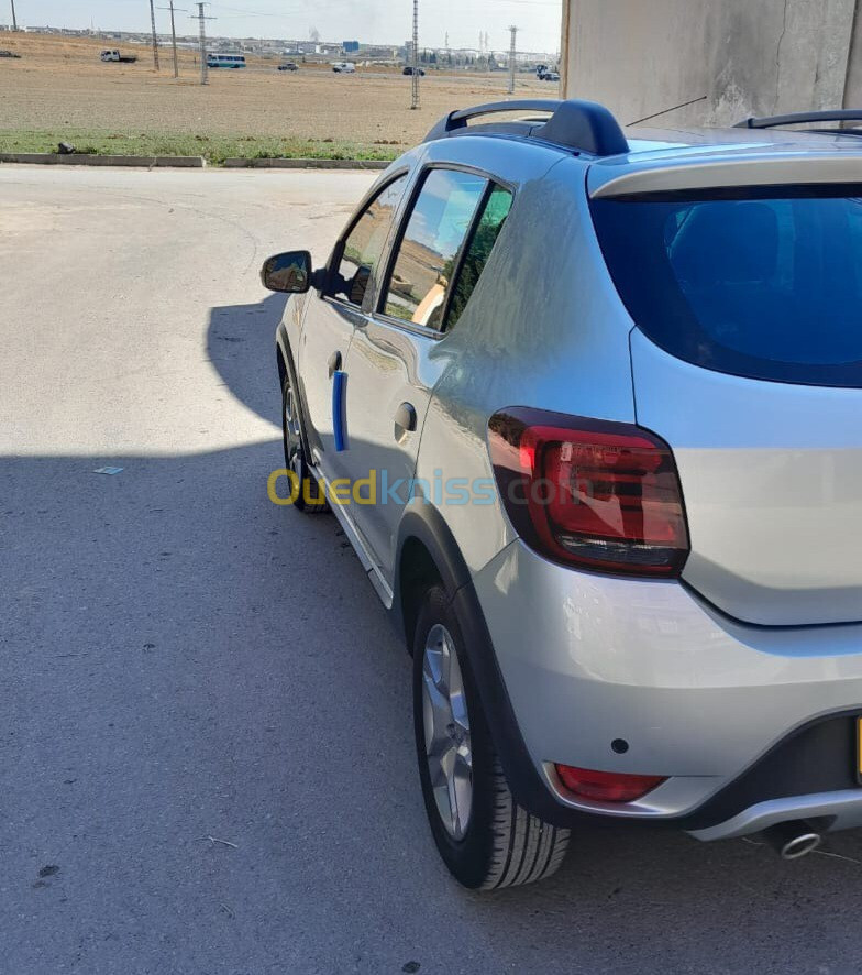 Dacia Sandero 2023 Renault