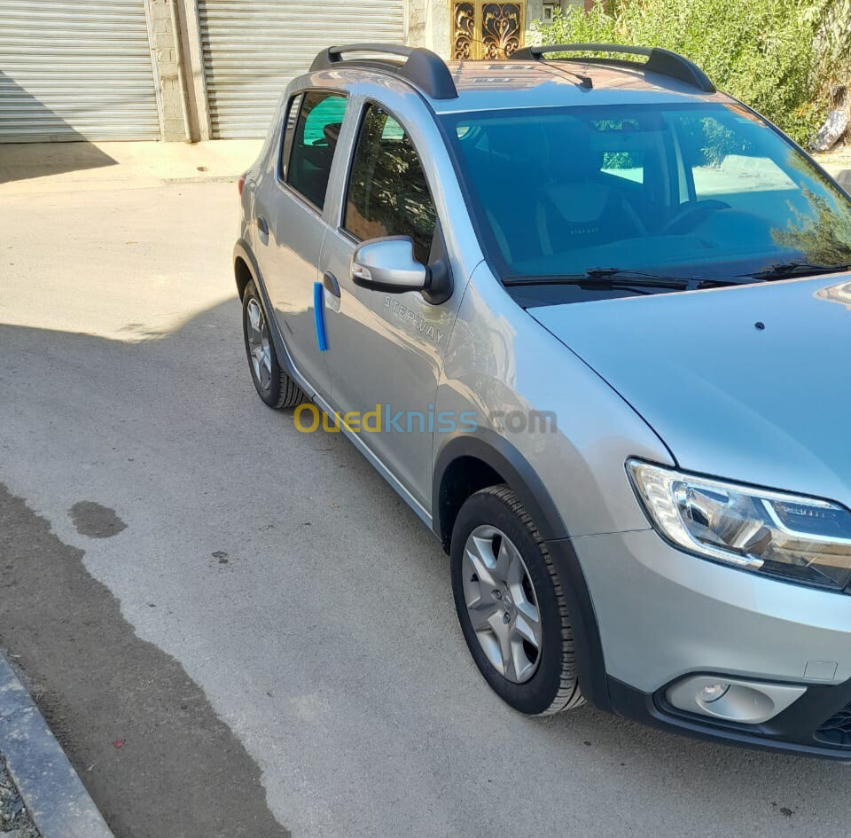 Dacia Sandero 2023 Renault