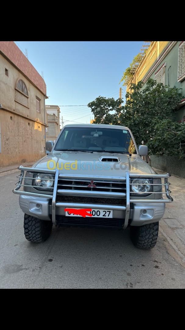 Mitsubishi Pajero Court 2000 Pajero Court