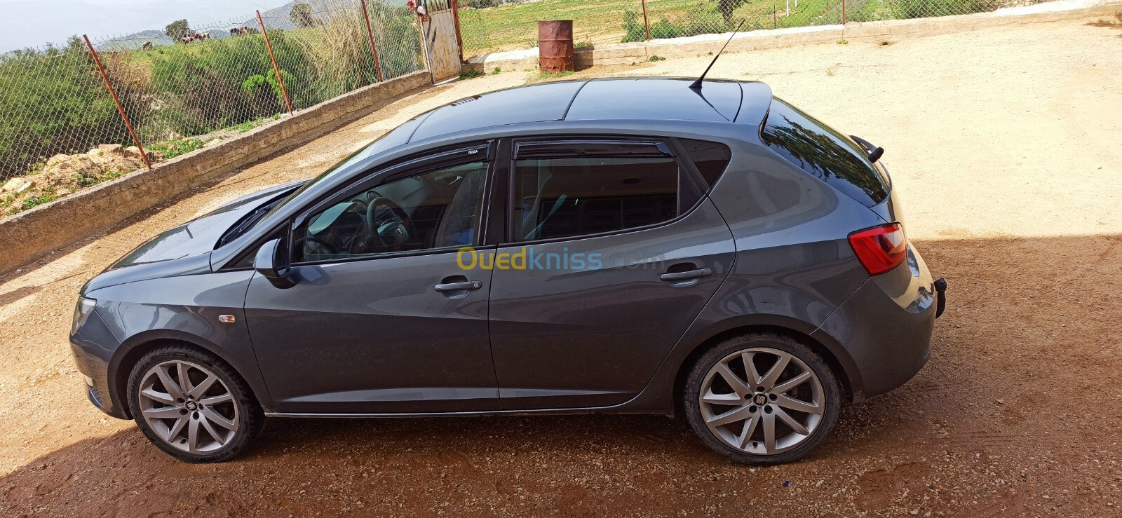 Seat Ibiza 2015 Fully +Toit ouvrant