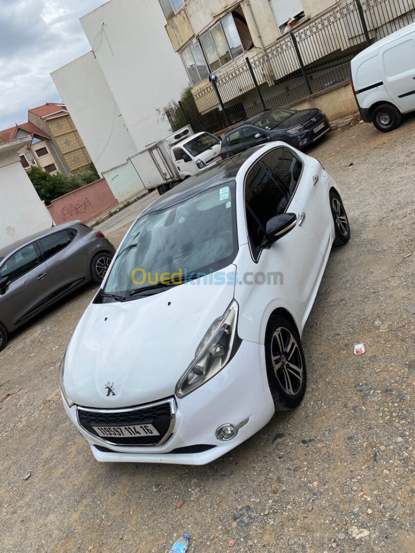 Peugeot 208 2014 Allure