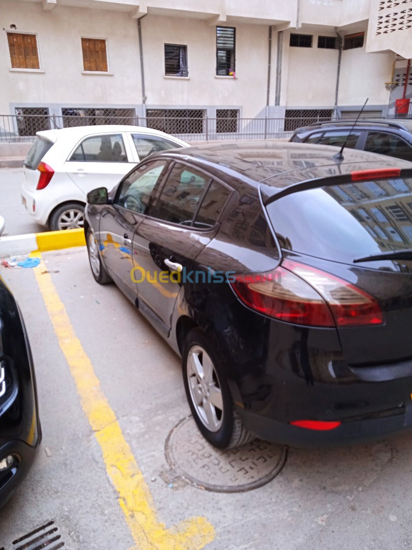 Renault Megane 3 2011 BOSE