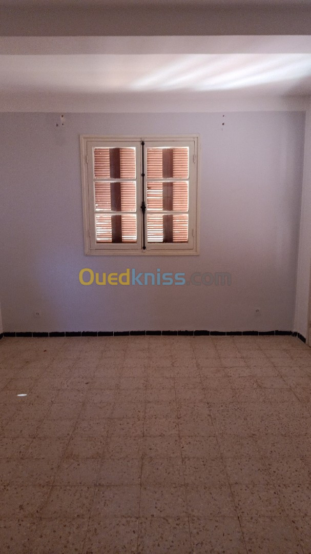 Location Appartement F3 Tipaza Kolea