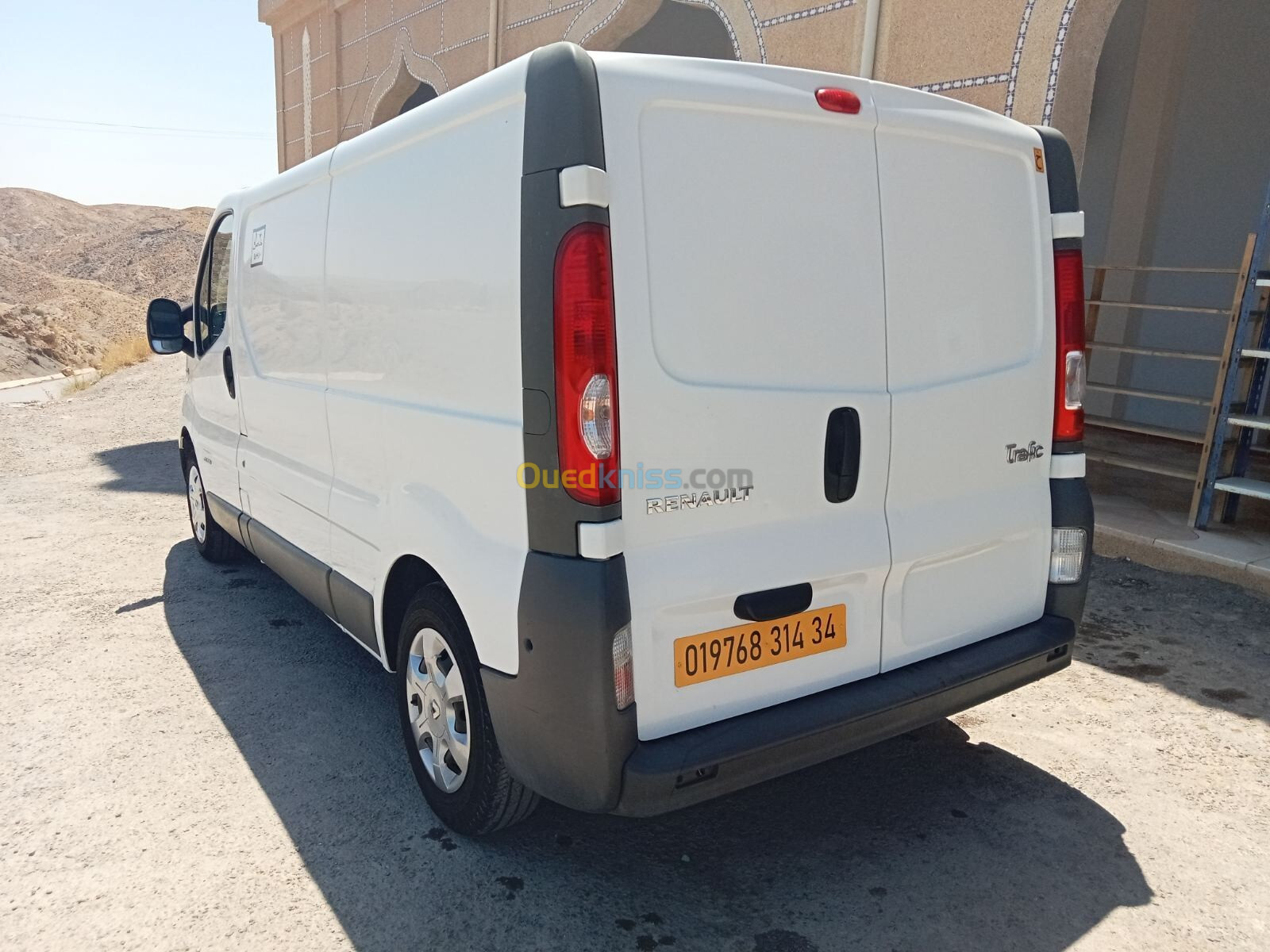 Renault trafiqeu 2014