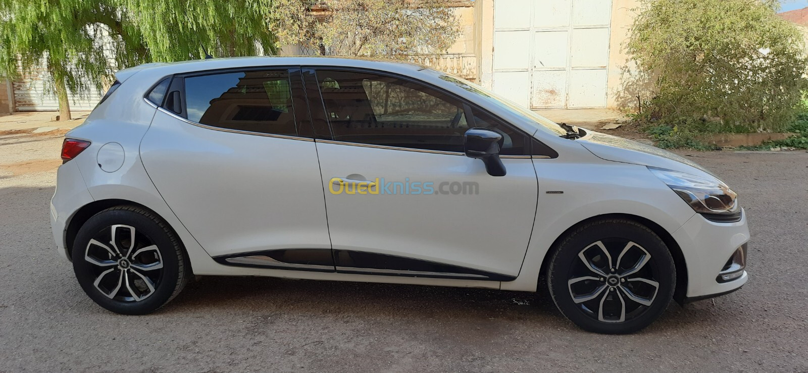 Renault Clio 4 2019 Limited 2