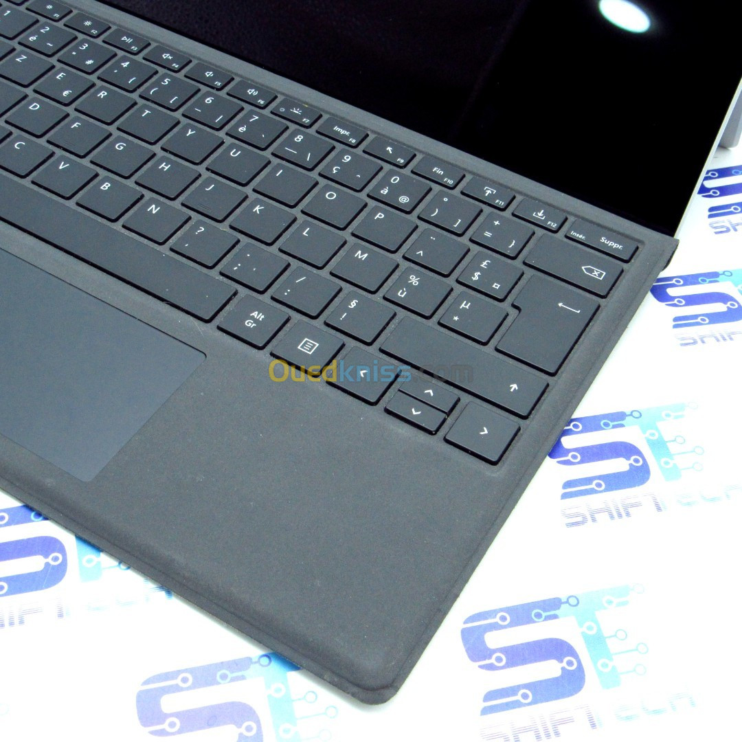 Microsoft Surface Pro 5 i5 7300U 8G 256 SSD 2K Tactile Détachable