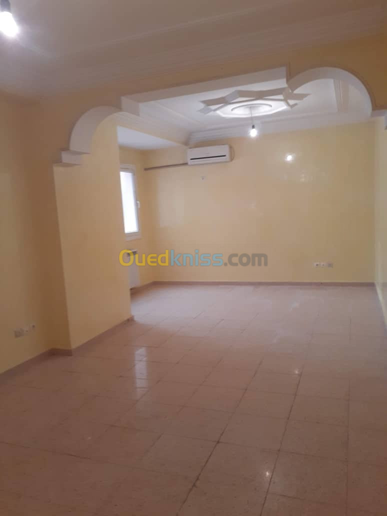 Location Niveau De Villa F3 Alger Ain naadja