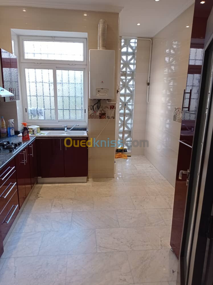 Location Appartement F4 Alger Hydra