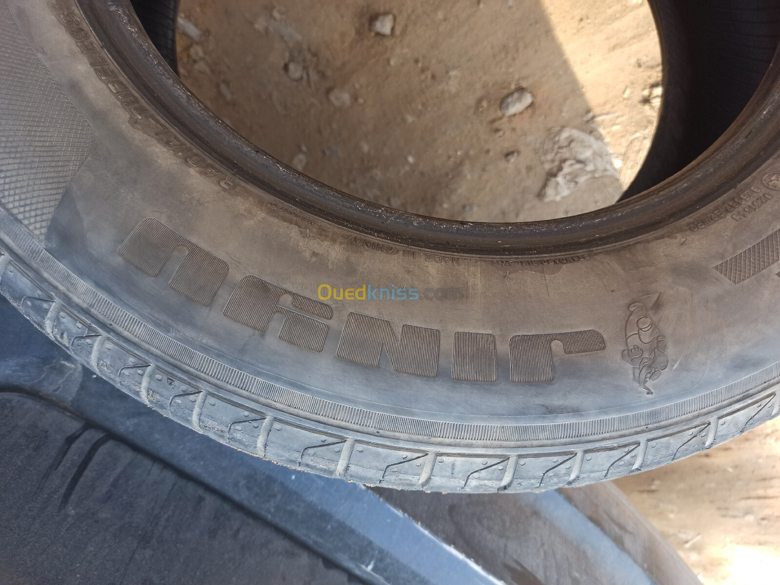 Pneu 215/65/R16