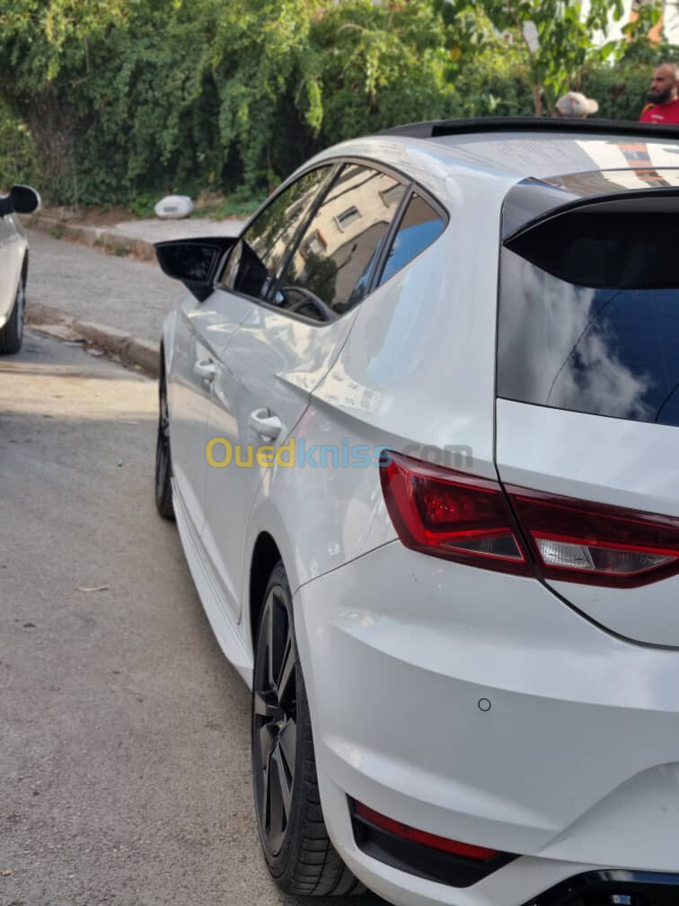 Seat Leon 2015 LINEA R