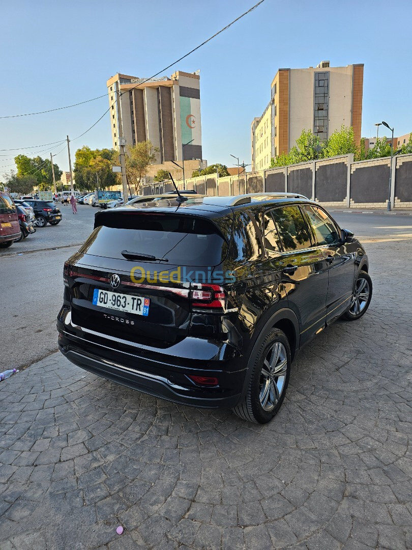 Volkswagen T-cross 2021 R line