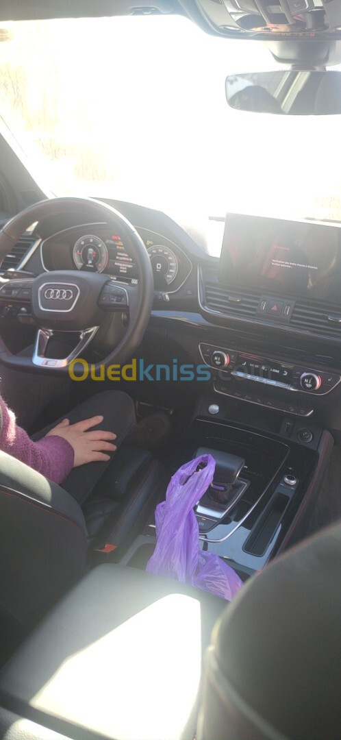 Audi Q5 2023 top