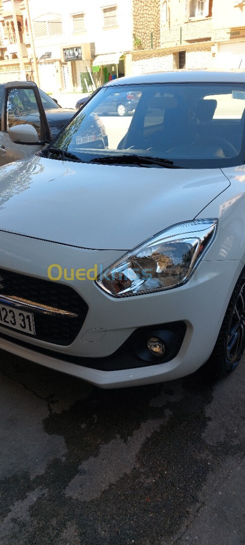 Suzuki Swift 2023 Glx