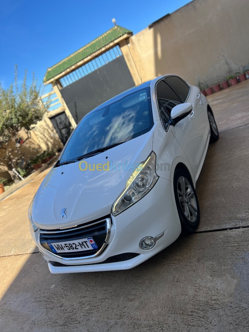 Peugeot 208 2014 208