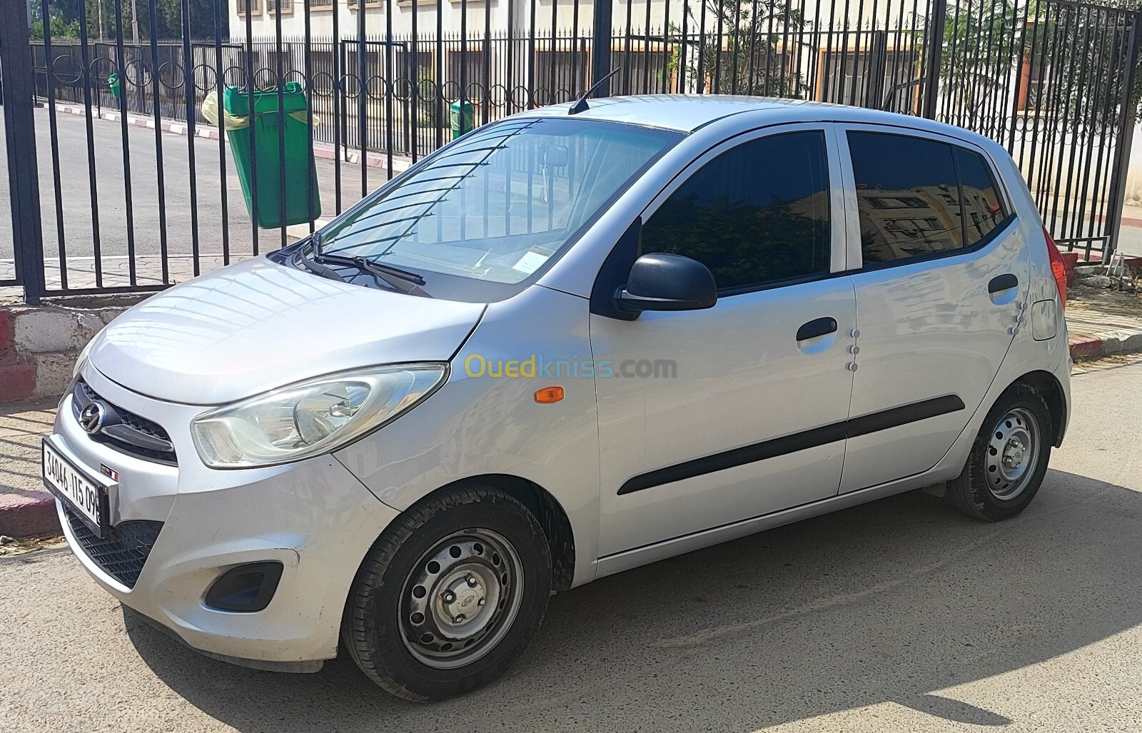 Hyundai i10 Plus 2015 GL Clim