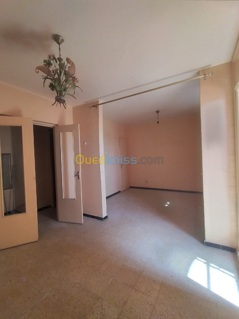 Vente Appartement F5 Tiaret Tiaret