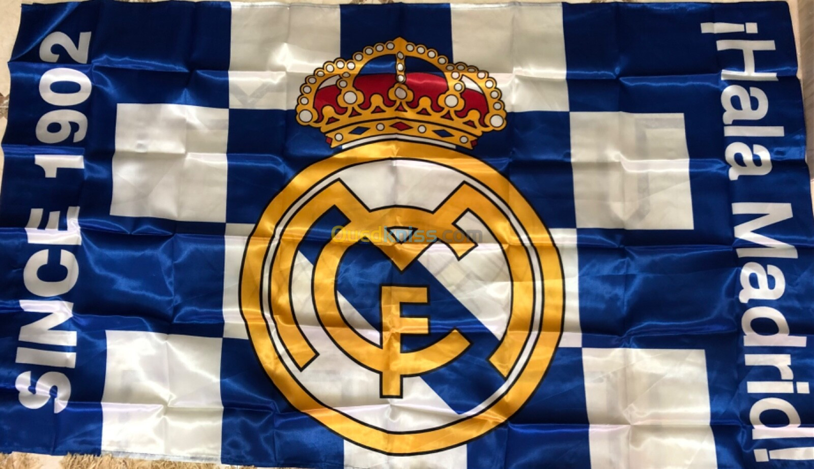 Drapeau Real Madrid علم ريال مدريد 