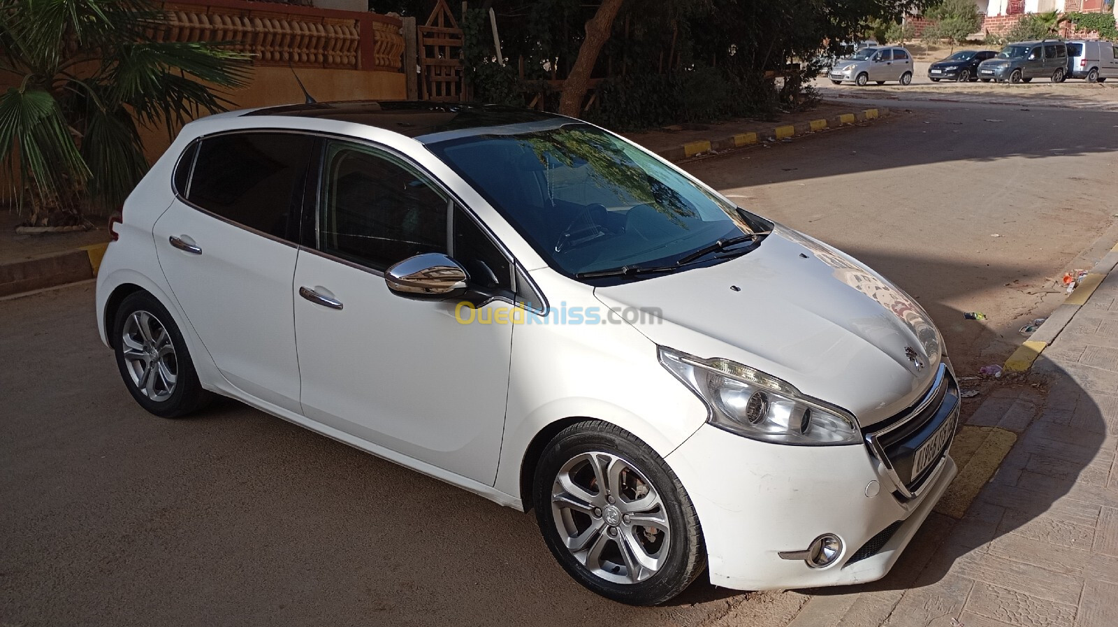 Peugeot 208 2015 Allure