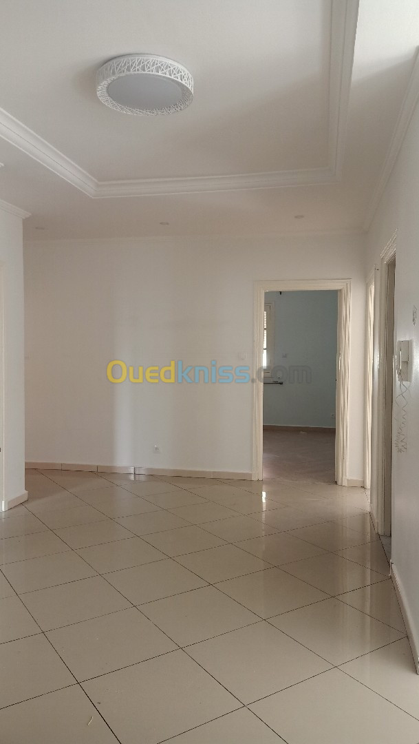 Location Niveau De Villa F4 Alger Birkhadem