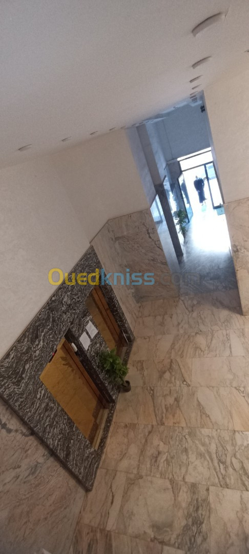 Location Appartement F3 Oran Bir el djir