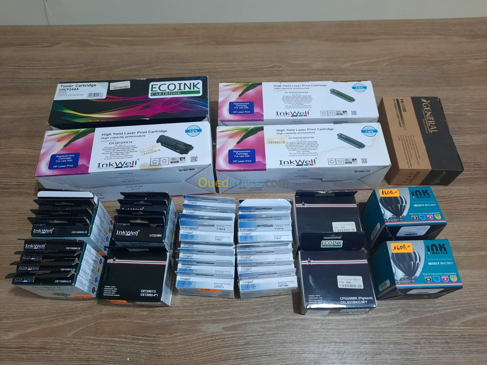 Lot Chargeurs laptop, Cartouches, Toners, Cable (VGA, trefle, audio, USB, Sata)